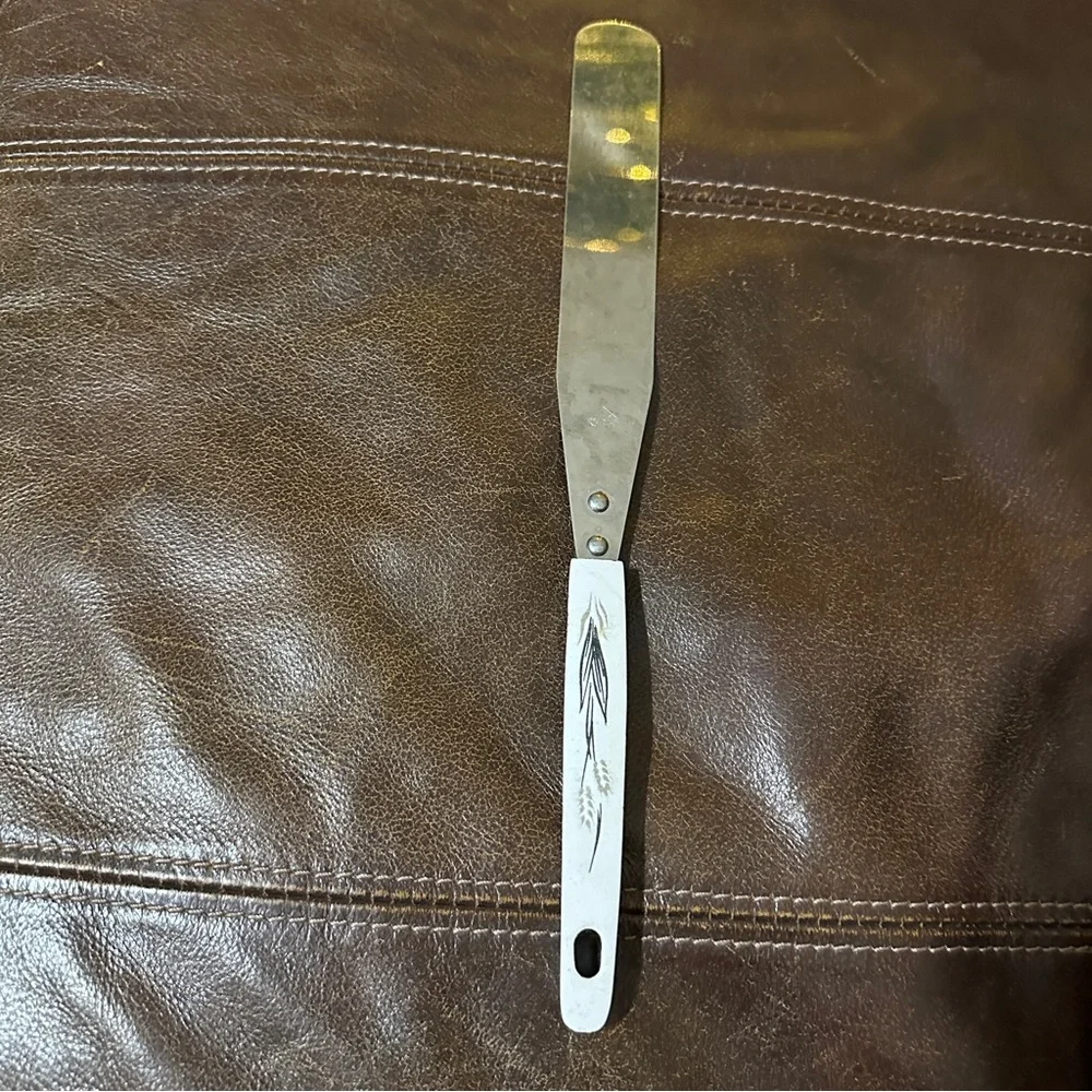 Vintage Ashton wheat Cake Spatula Icing‎ Spreader